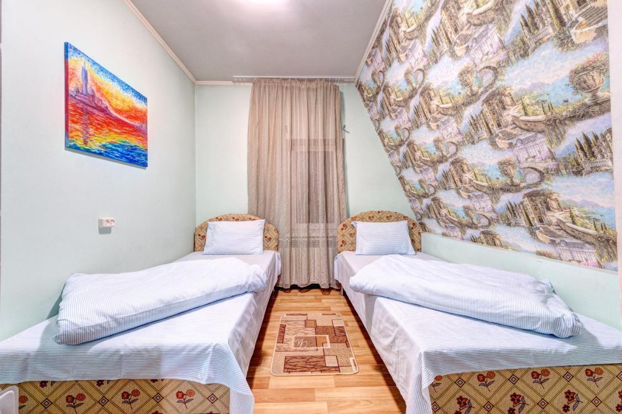 Hotel Zvezda Kiev Dış mekan fotoğraf