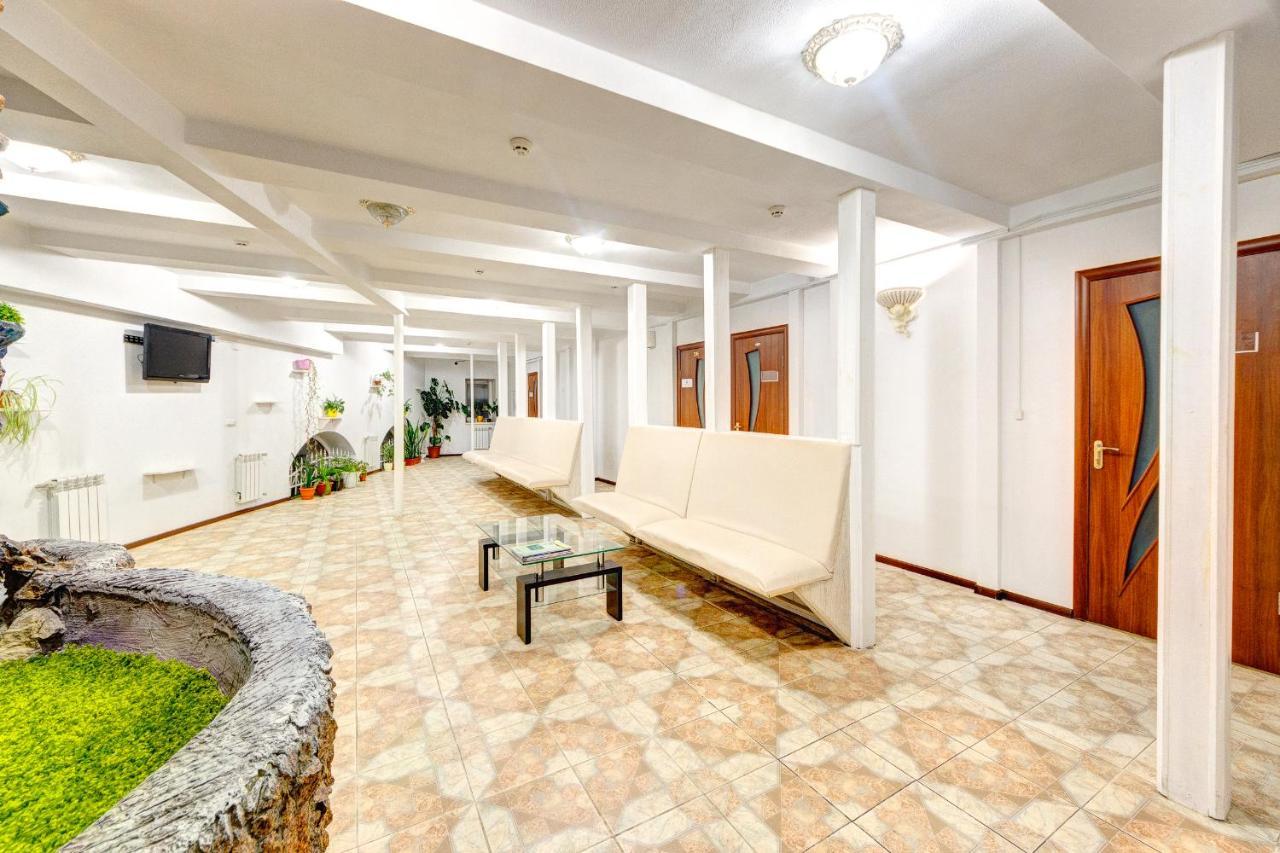 Hotel Zvezda Kiev Dış mekan fotoğraf