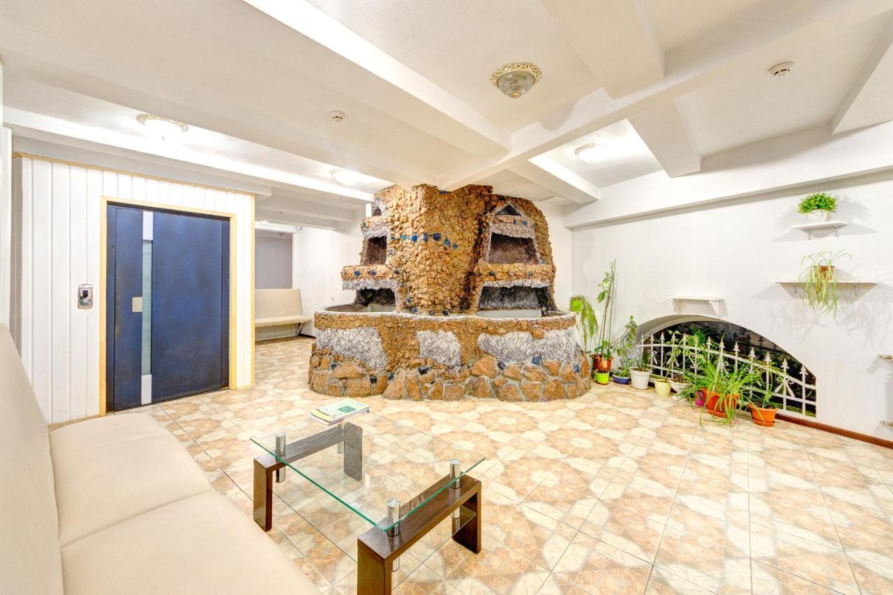Hotel Zvezda Kiev Dış mekan fotoğraf