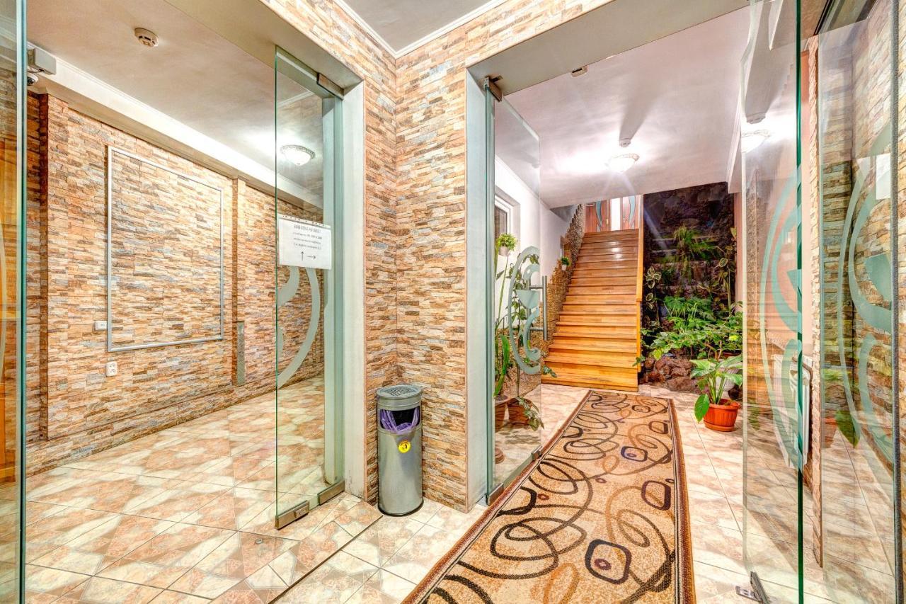 Hotel Zvezda Kiev Dış mekan fotoğraf
