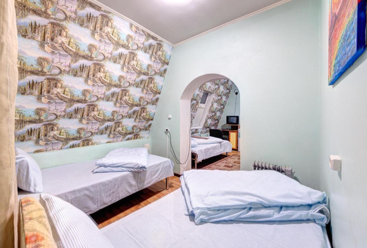 Hotel Zvezda Kiev Dış mekan fotoğraf